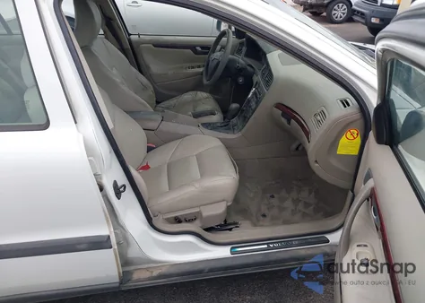 2004 Volvo S60 2.5T from USA, damaged, VIN YV1RS59V542351665